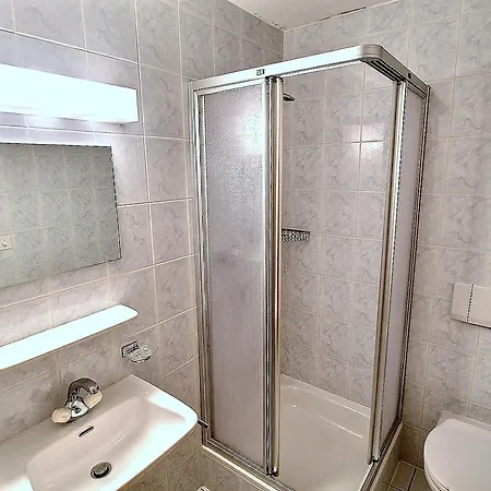Apartment Celine 02